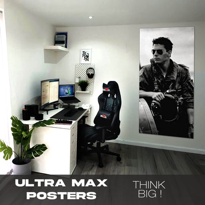 Topgun Classic Pose - Ultra Max Poster