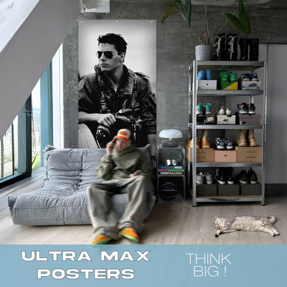Topgun Classic Pose - Ultra Max Poster